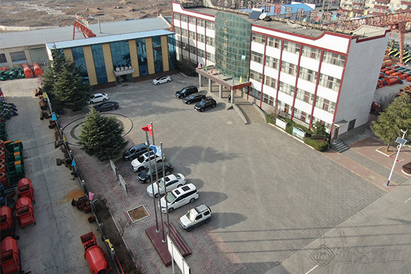 養(yǎng)豬場(chǎng)豬糞搖身一變成“有機(jī)肥”，一年狂賺3個(gè)億！  　　